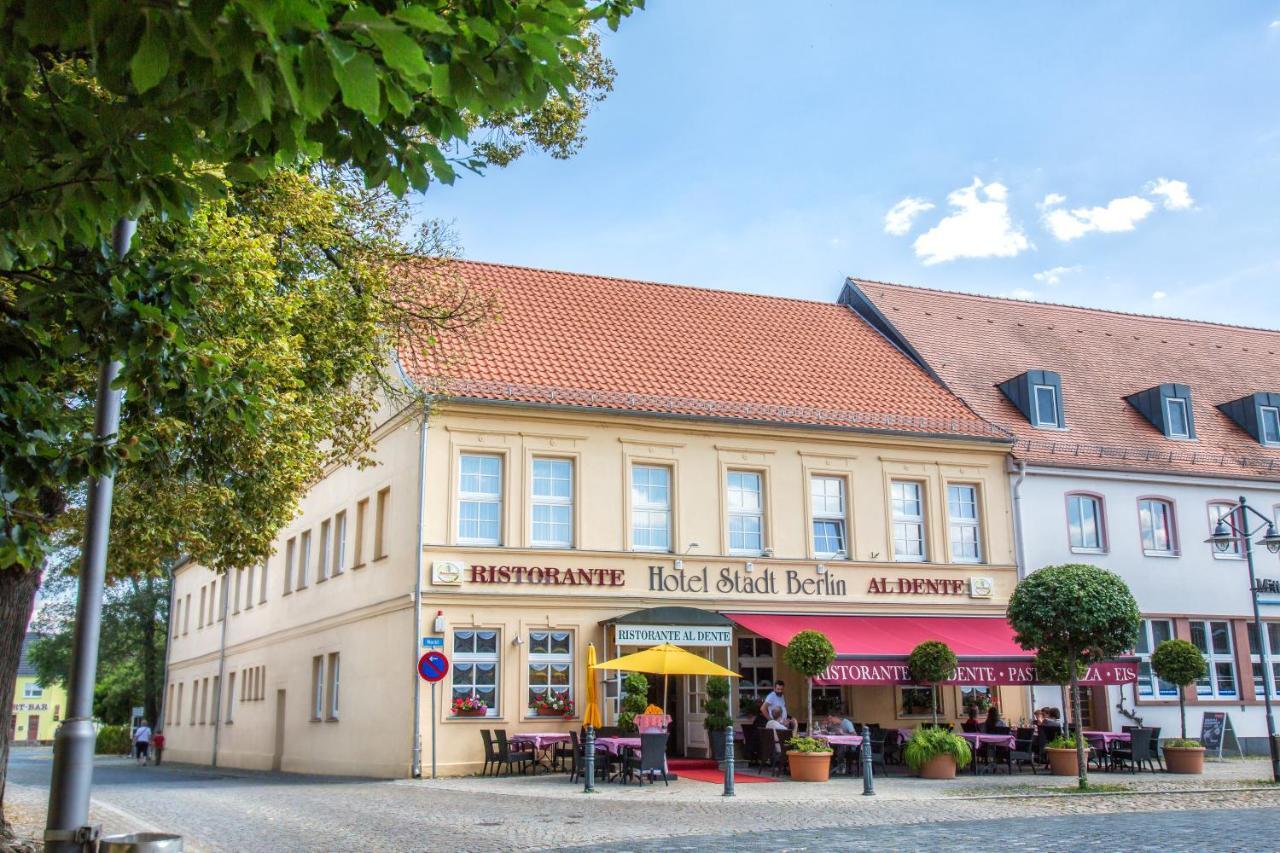 Hotel Stadt Berlin Jessen Exteriör bild